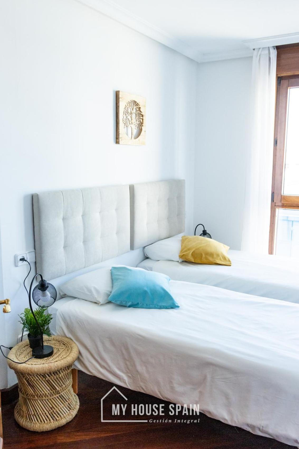Myhousespain - Playa De Poniente, Con Vistas Al Mar Y Parking Gratuito Gijón Exterior foto